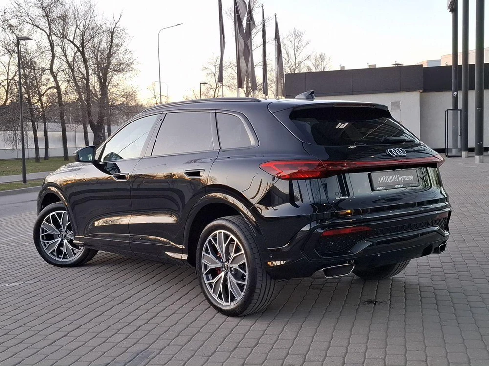Audi Q5 40 TFSI Quattro 2.0 AMT 4WD (204 л.с.)