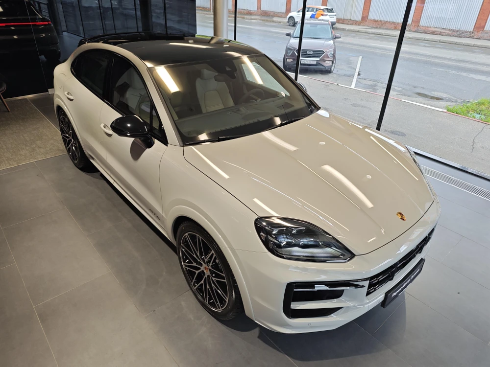 Porsche Cayenne GTS Coupé GTS 4.0 AT 4WD (500 л.с.)