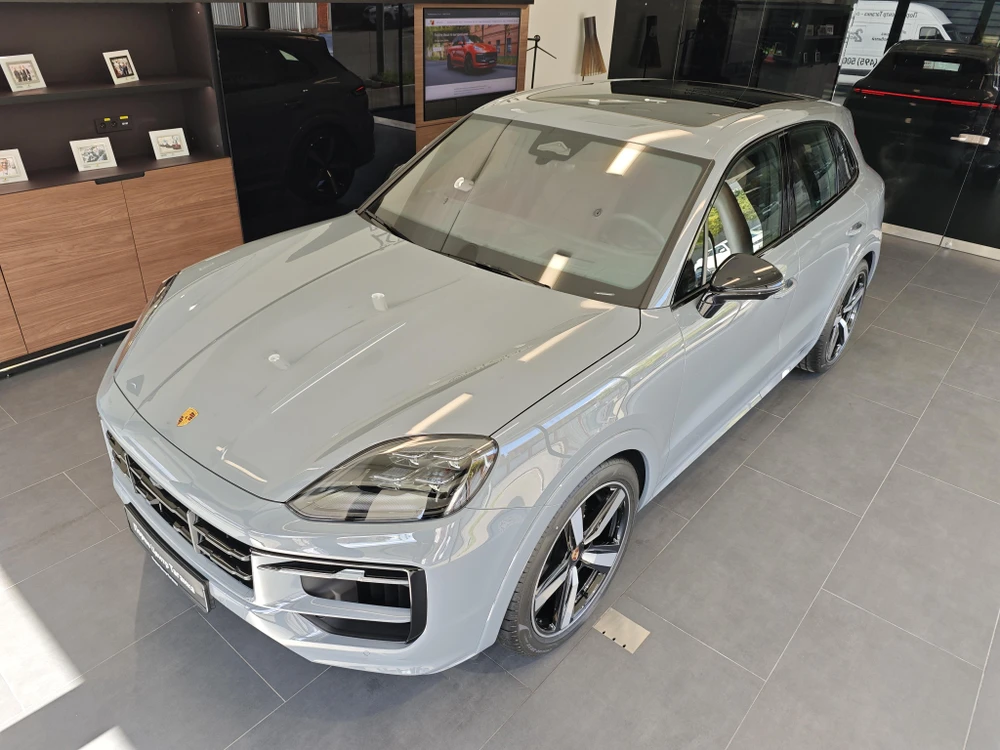 Porsche Cayenne Black Edition 3.0 AT 4WD (353 л.с.)