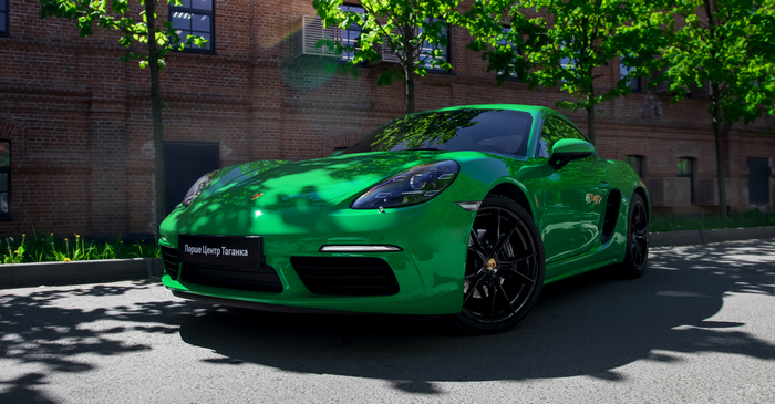 В новый сезон с новыми выгодами с Порше Центр Таганка