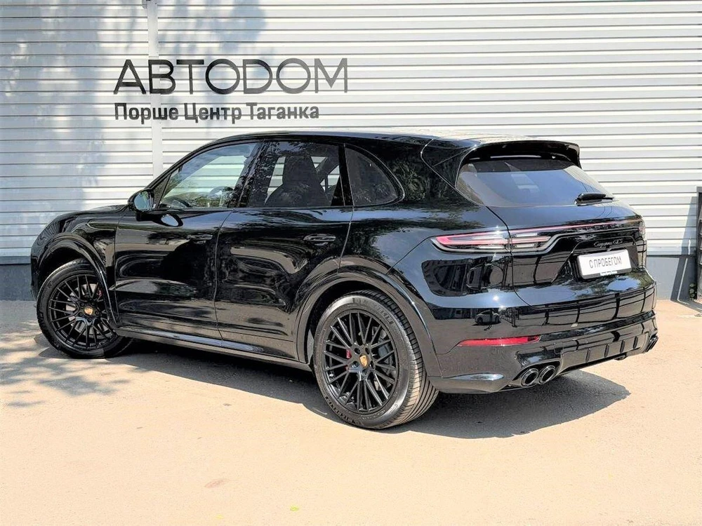 Porsche Cayenne GTS 4.0 AT 4WD (460 л.с.)