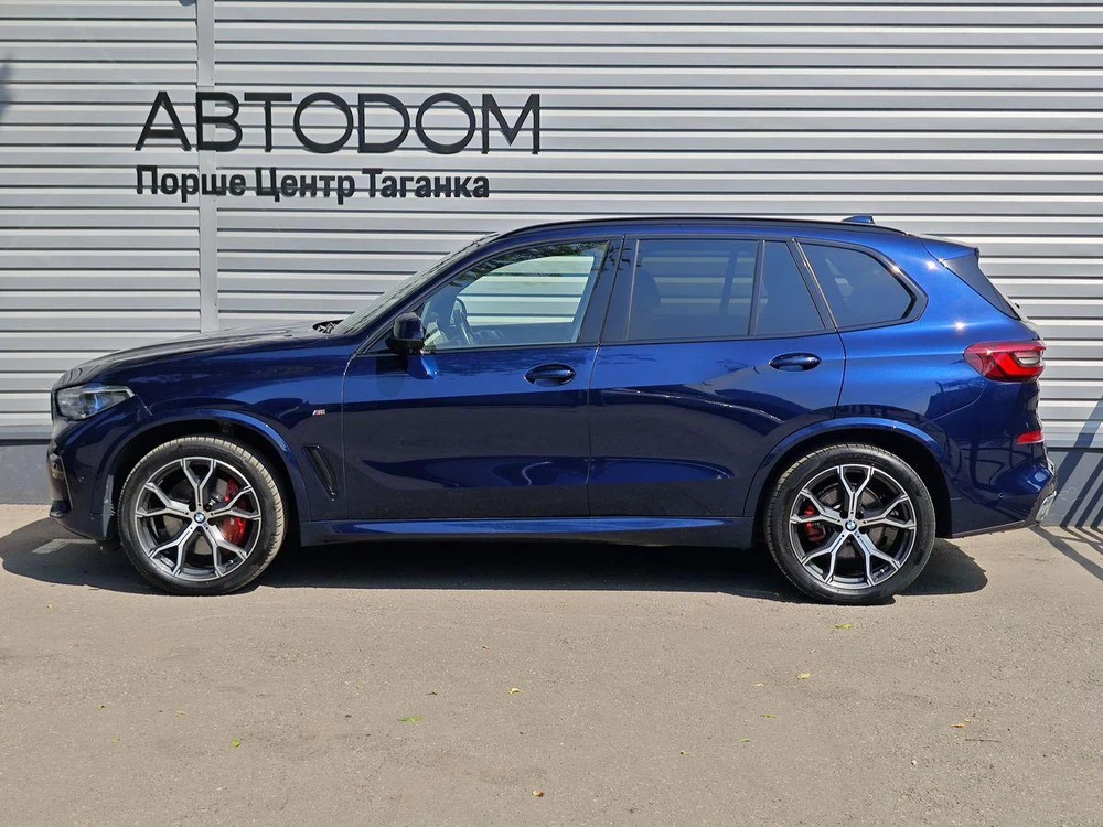 BMW X5 Base 3.0 AT 4WD (333 л.с.)