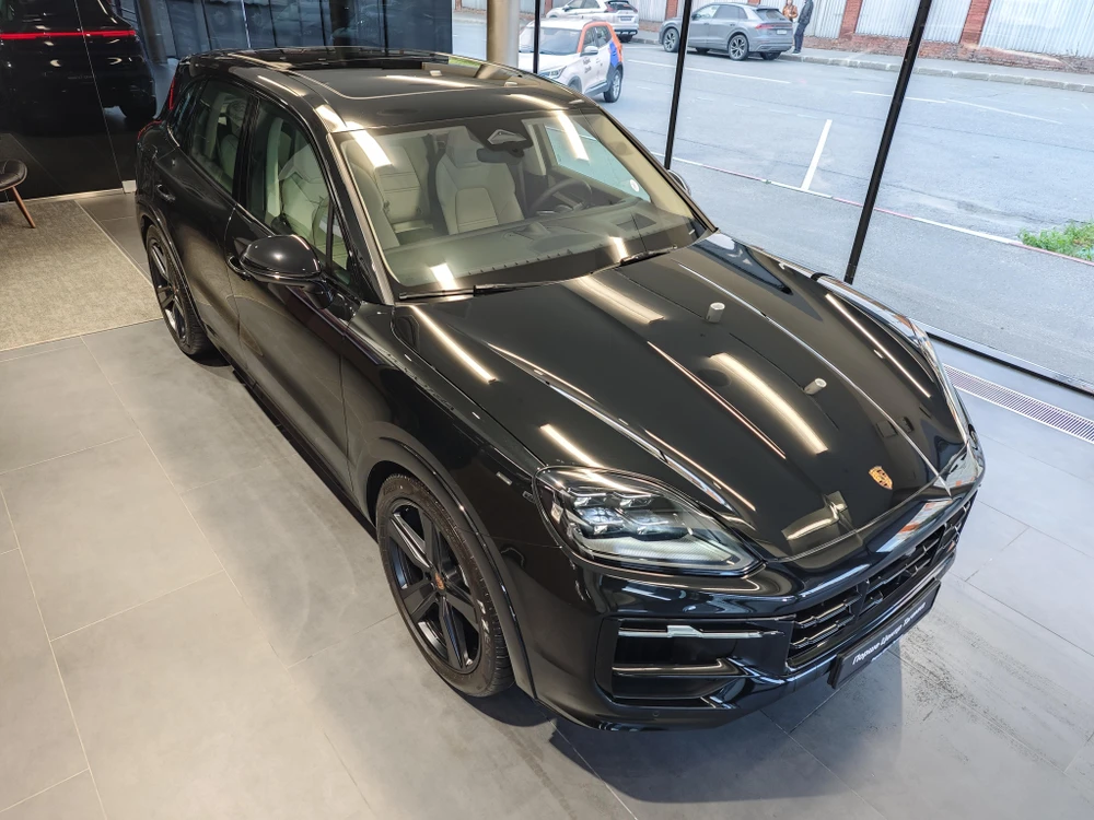 Porsche Cayenne Black Edition 3.0 AT 4WD (353 л.с.)