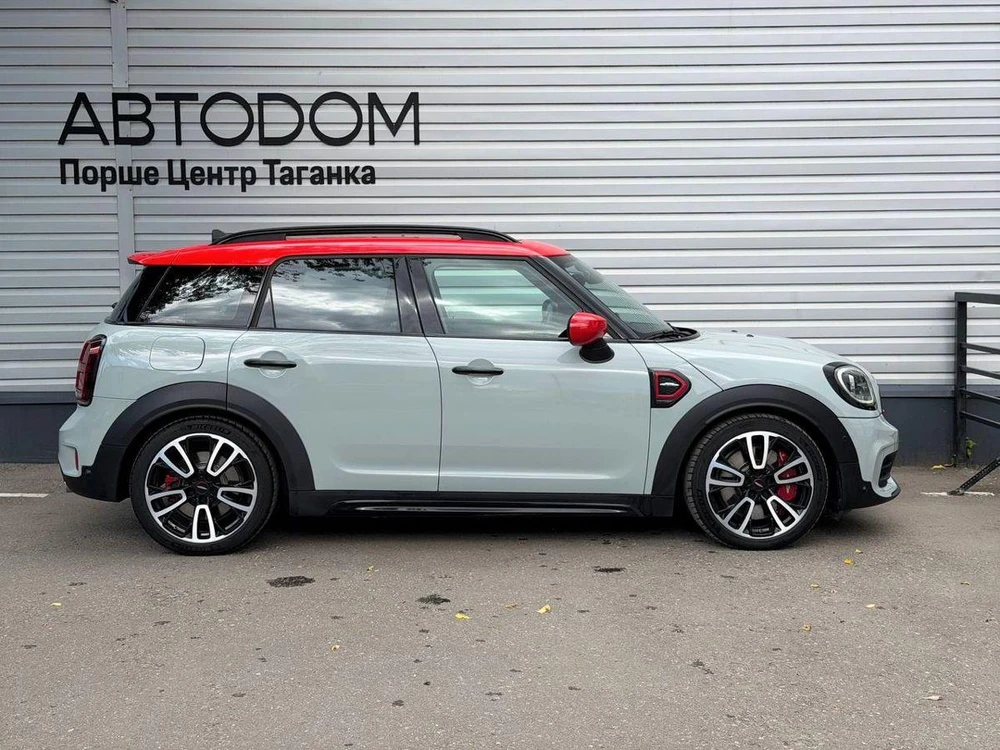 MINI Countryman John Cooper Works JCW 2.0 AT 4WD (306 л.с.)