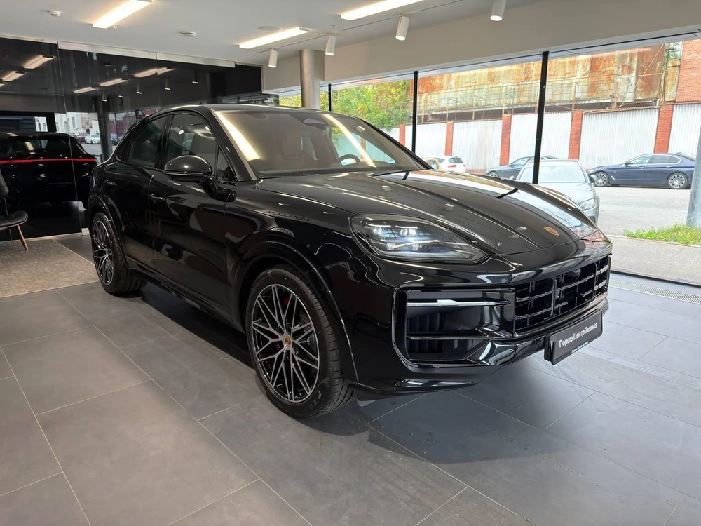 Porsche Cayenne GTS Coupé GTS 4.0 AT 4WD (500 л.с.)